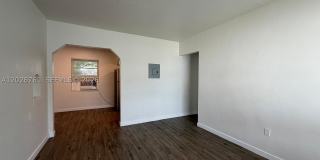 541 SW 7th St 541 SW 7th St Gallery 4