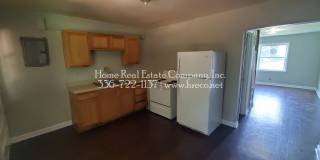 Cambridge Apartments | 2336 N. Cherry Street Apt B Gallery 2