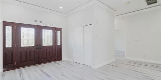 17908 Califa Street Gallery 6