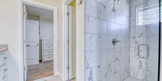 Four bedroom in Stone Lake! Gallery 35