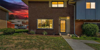 Beautifully Updated 3-Bedroom End-Unit Townhouse Gallery 1