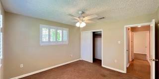 4516 CALUMET Street Gallery 12