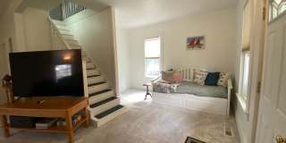 Pet Friendly |Stylish 3 Bedroom | 2 Bath Duplex in The Dalles – Great Location & Modern Comforts Gallery 8