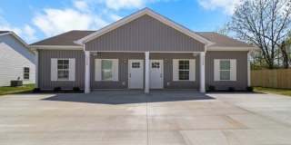 1004 Oak Street - A Gallery 1