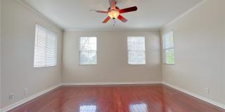 16 First Street Gallery 22