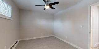 Acoma Square Gallery 30