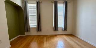Stunning 3-Bedroom/1.5 Bathroom Townhome in West Passyunk! Available NOW! Gallery 10