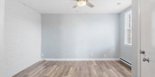 561 Singer Drive - B Gallery 14