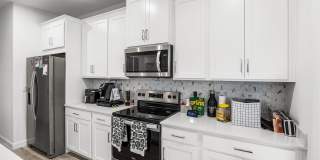 14042 SW Thorens Drive Gallery 11
