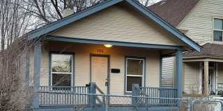 Downtown Cottage Newly Painted walls! Gallery 1
