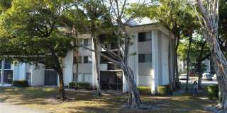 701 N Pine Island Road Gallery 19