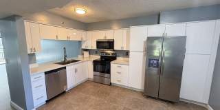 2202 S Cypress Bend Drive Gallery 3