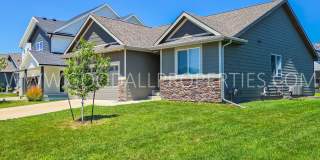 Beautiful Clive Home in Waukee Schools | Quartz Counters & 2-Car Garage Gallery 19