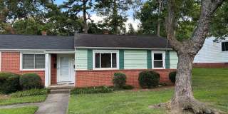 Updated 2 bedroom/ 1 bathroom condo located in a Sunset Hills community of Greensboro Gallery 1