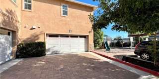 1672 E Harvard Gallery 29