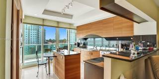 19955 NE 38th Ct Gallery 11