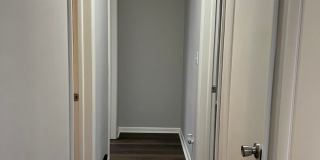 4 Bedroom with a Huge Fenced Back Yard! Gallery 11