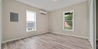 Charming 2BR Upstairs unit in Franklinton Gallery 3