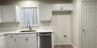 Stunning 4 Bedroom Remodel in Harbor Shores Gallery 8