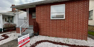 912 Gaston Avenue Gallery 1