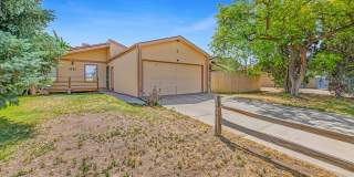 Cozy, Remodeled Gem with Spacious Backyard – Your Perfect Rental Home! Gallery 29