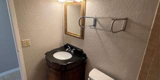 2020 NE 56th Street Gallery 39