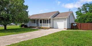 Single-Family in Oak Grove, KY--Deck and Large Backyard! Gallery 1