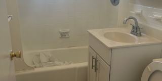 No Fee Massive 2 bed with New floors, kitchen and paint, AC VERY SUNNY!!  PARKING INCLUDED Gallery 6