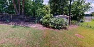 Charming 3 bedroom / 2 bathroom home with large fenced backyard near shopping & Fort Bragg! Gallery 23