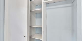 Updated Condo 3 Blocks from Metro Gallery 15