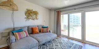 FURNISHED OFF-SEASON OCEANFRONT MONTHLY RENTAL Gallery 8