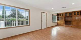 911 North Pass Avenue Gallery 3