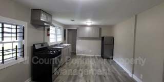 2308 Lakewood Ave Gallery 2