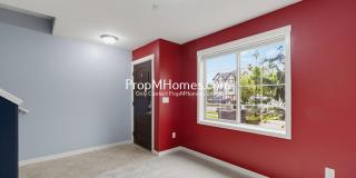 Spacious Villebois Townhome with Bonus Space! Spacious Villebois Townhome with Bonus Space! Gallery 19
