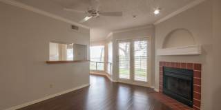 2 Bedroom / 2 Bath Condo Off of Far West Gallery 1