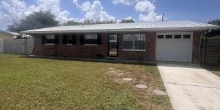2407 Lakeview Drive Gallery 1