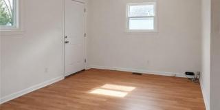 385 Fern Street Gallery 3