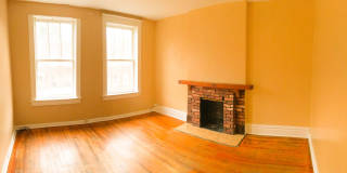 2bed/1bath Apartment Conveniently Located!  Affordable! Gallery 3