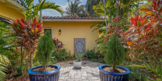 330 Royal Plaza Drive Gallery 30