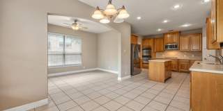 Spacious 2 Story 5 Bedroom , 4 full bathrooms located in Stone Oak! Spacious 2 Story 5 Bedroom , 4 full bathrooms located in Stone Oak! Gallery 12