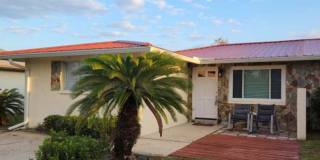 Lynn Haven 3BR/2Bath Duplex Gallery 1