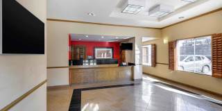 Denver - Tech Center - Central Gallery 18