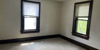 825 S Seneca Ave Gallery 7