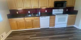 177 S Grandview - Available August 1 Gallery 14