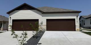 Luxury Duplex Available Today Gallery 1