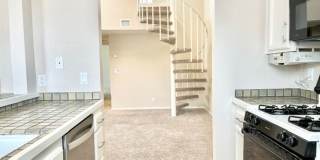 2 Bedroom + 2 Bathroom + LOFT | The Colony | Oxnard | Unfurnished 2 Bedroom + 2 Bathroom + LOFT | The Colony | Oxnard | Unfurnished Gallery 11