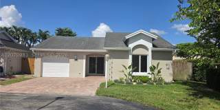 10076 NW 51st Ter Gallery 1