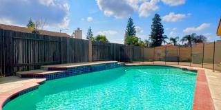 STAY COOL AND SAVE — ENJOY SOLAR-POWERED SAVINGS COMPARED TO STANDARD PG&E RATES Gallery 17