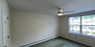 Spacious  South Burlington Townhouse for Rent - Available 7/1 Gallery 13