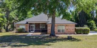 3BR/2BA + Pool Gallery 1